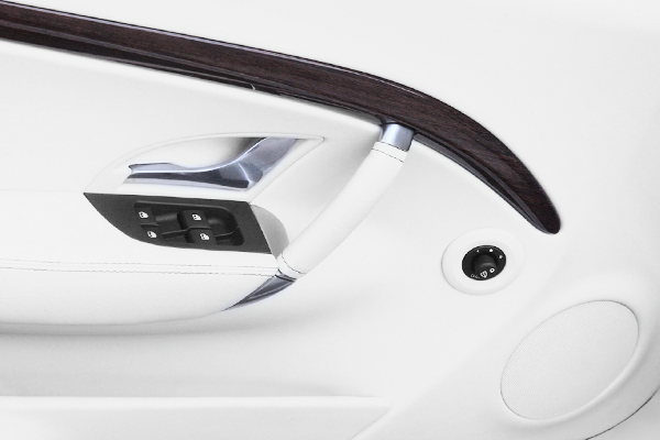 Giải pháp keo DY ngành công nghiệp ô tô